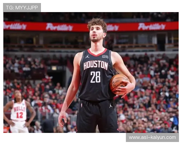 休斯敦火箭禁区强攻，阿尔佩伦申京低位得分