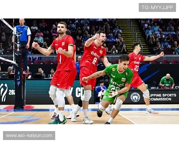 季后赛“爆冷门”不断，黑马队伍崛起引人关注！